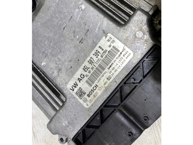 Блок управления двигателя 05L907309B   Skoda Superb B8 (3V)