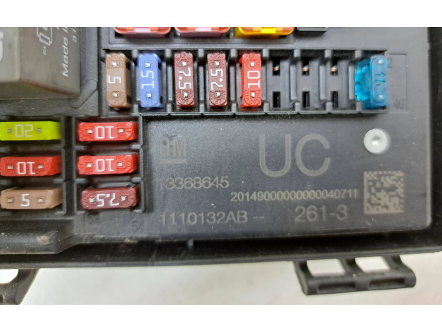 Pojistková skříňka 13368645 Opel Zafira C 2013