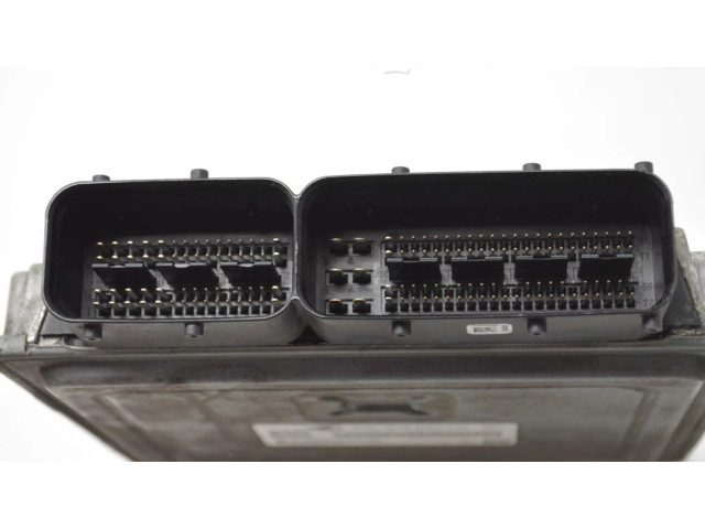 Блок управления двигателя 03L906023LN Skoda Rapid (NH)