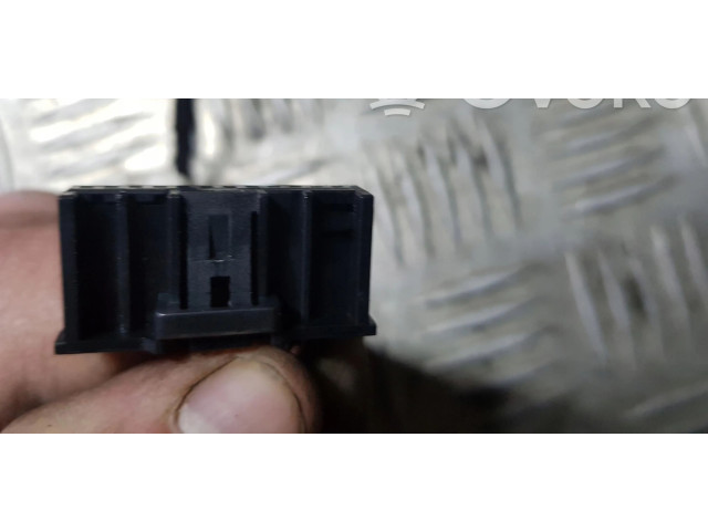 Зеркало электрическое Audi A8 S8 D3 4E 2002 - 2009 года