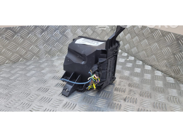 Блок предохранителей  9671924480   Peugeot 2008 I    