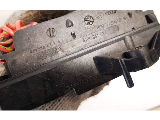   Pojistková skříňka 4f1941824   Audi Q7 4L 2006