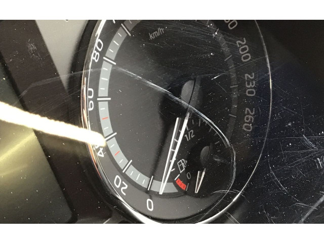 Панель приборов 5E0920749 Skoda Octavia Mk3 (5E)