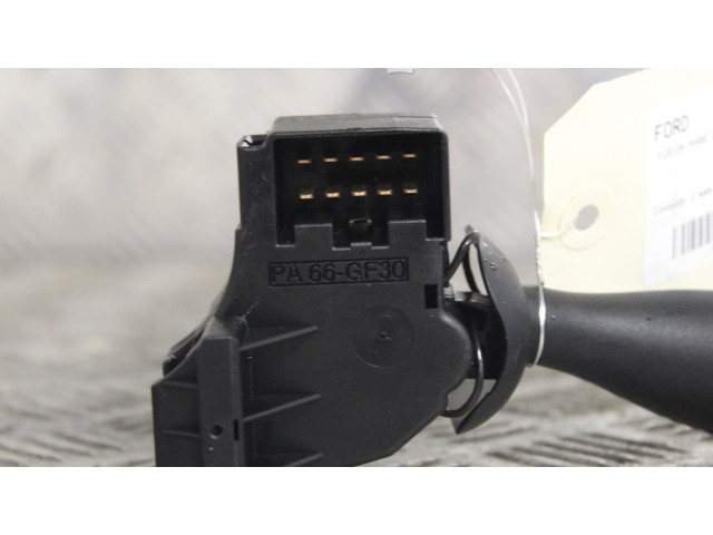 Ручка стеклоочистителей Ford Fusion