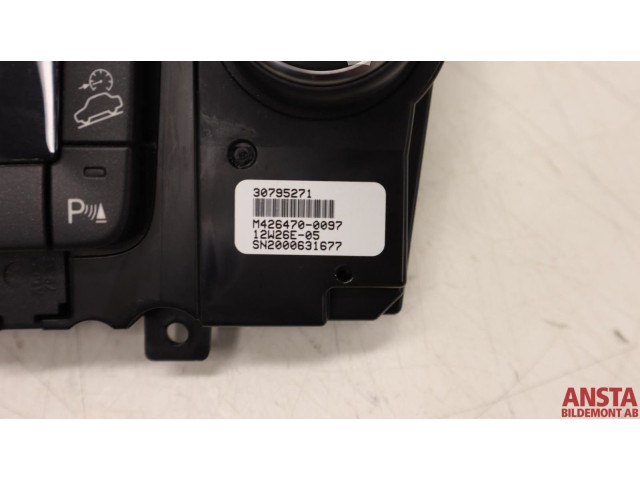 Блок управления климат-контролем 30795271   Volvo XC70