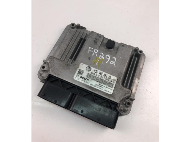 Řídící jednotka 03G906021JA, 0281013247   Volkswagen Caddy 2007