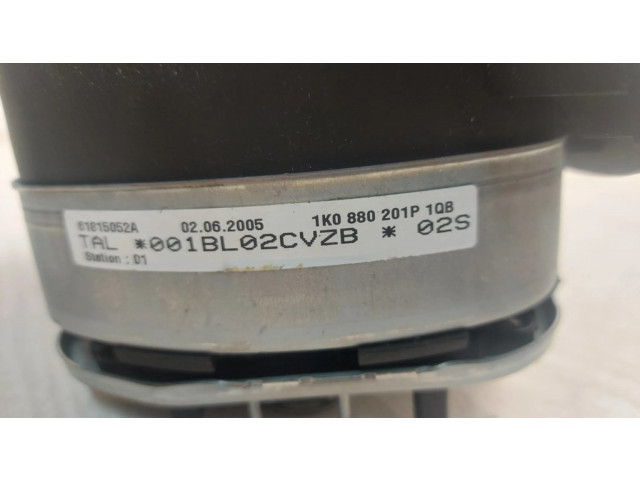 Подушка безопасности водителя 1K0880201P, 001BL02CVZB Volkswagen Golf V