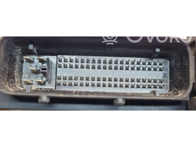 Řídící jednotka 4E0910560, 0261207256   Audi A8 S8 D3 4E 2004