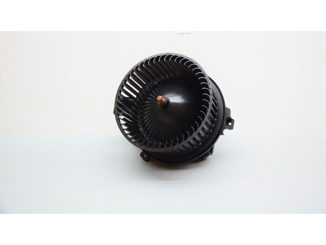 Вентилятор печки 4M2820021B, C25057100 Audi Q5 SQ5
