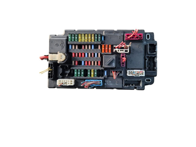 Pojistková skříňka N47C16A Mini One - Cooper Clubman R55 2012