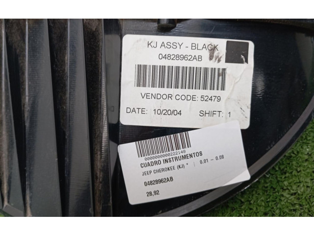 Панель приборов 04828962AB Jeep Cherokee III KJ