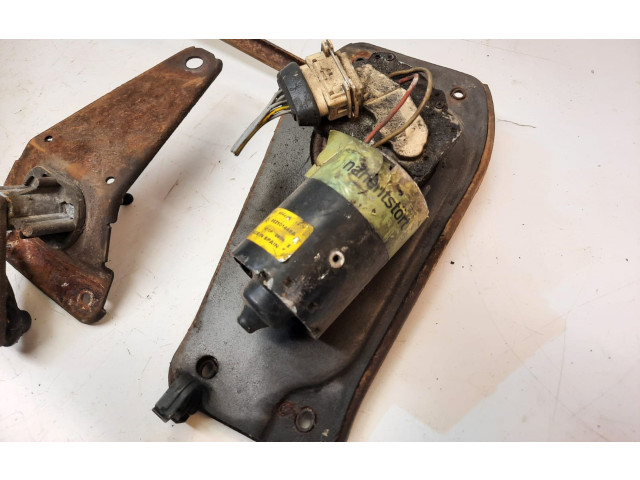 Механизм стеклоочистителей (трапеция)