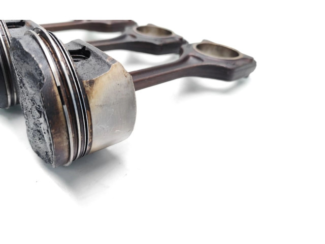  Поршень с шатуном N12B14A N12B14A  Mini One - Cooper R57  