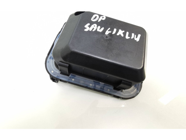 Блок предохранителей  A2135403038, 2043050017   Mercedes-Benz EQC    