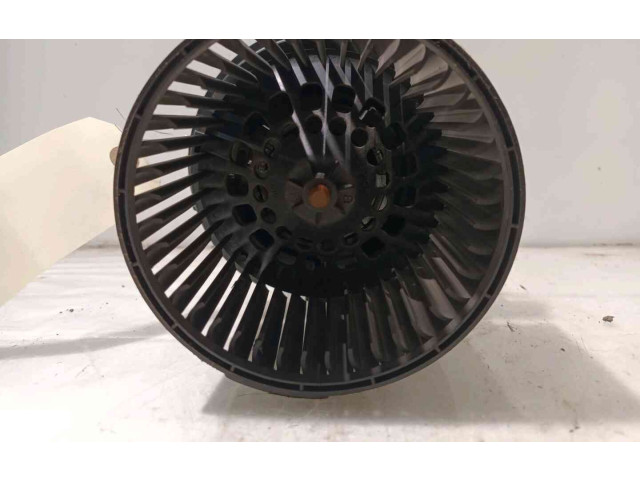 Вентилятор радиатора     272107379R    Dacia Logan II 