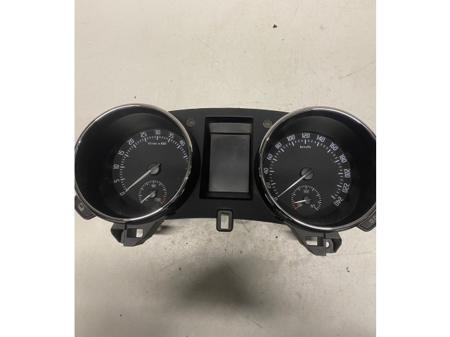 Панель приборов 5L0920800H, A2C53296334 Skoda Yeti (5L)