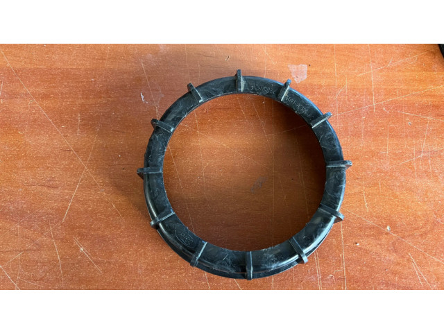 Гайка топливного насоса (топливного бака)