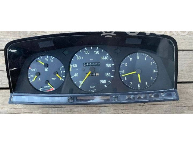 Панель приборов 87001123   Mercedes-Benz W123       
