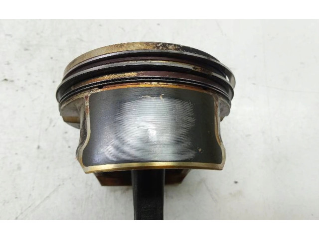 Píst Mercedes-Benz A W169