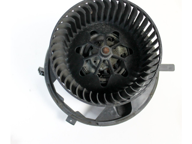 Блок предохранителей 1K2820015C Skoda Octavia Mk2 (1Z)