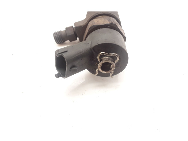 Vstřikovač 0445110119   Alfa Romeo 166  pro naftový motor 2.4  