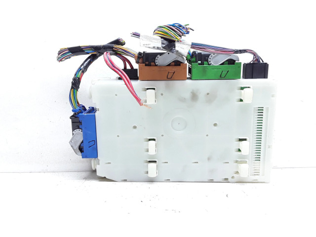 Блок предохранителей 30765624, 30765624AE   Volvo V70    