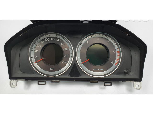 Панель приборов 31343325AA   Volvo V70       