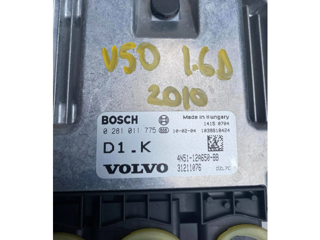 Блок управления двигателя 31211076, 4N5112A650BB   Volvo V50