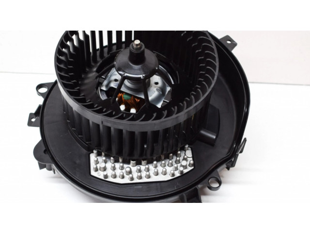 Вентилятор печки 5WA907521, 5WC819015A Volkswagen Golf VIII