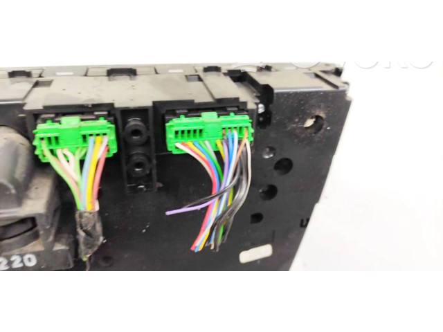 Блок управления климат-контролем 8682929, 02W25E   Volvo S80