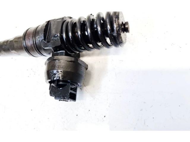 Форсунка 038130073 Skoda Octavia Mk2 (1Z)