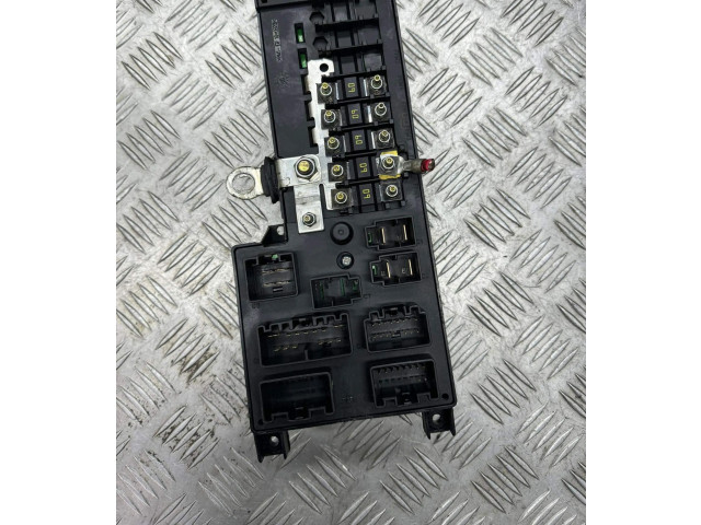 Блок предохранителей 8678449, 518218009   Volvo V70    