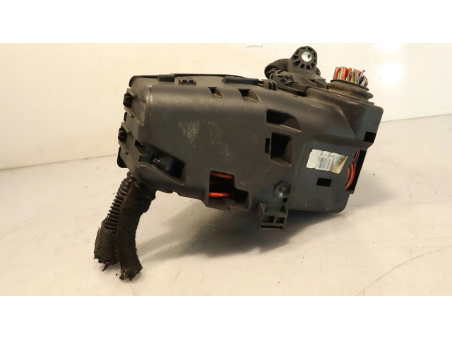 Блок предохранителей     Volvo V70    