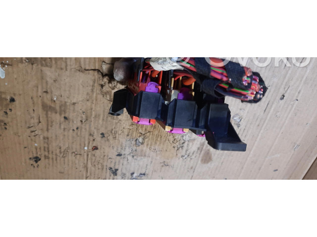 Блок предохранителей 8K0971845 Audi Q5 SQ5