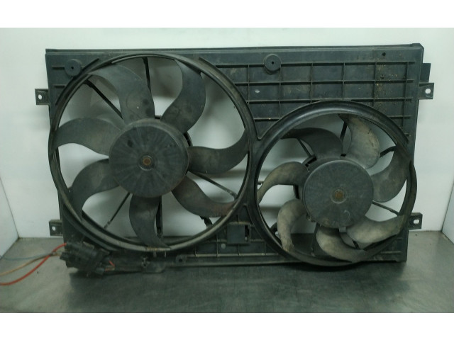 Вентилятор радиатора     1K0121207T    Volkswagen Jetta V 