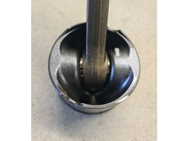  Поршень с шатуном  H268X  Land Rover Discovery 4 - LR4  