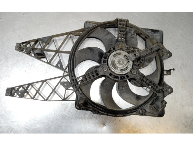 Вентилятор радиатора 55701372 Fiat Grande Punto 1.2