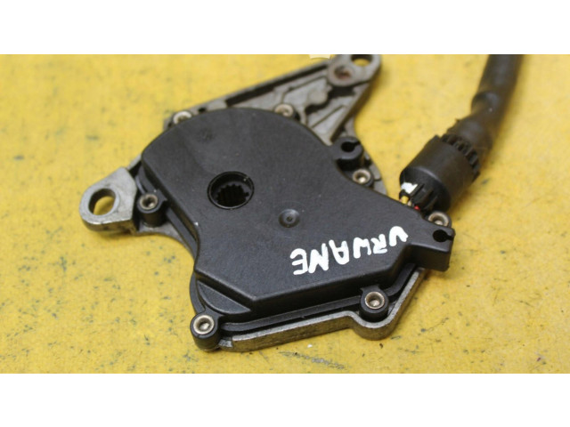 Блок управления редуктора коробки передач (раздатки)    Volkswagen PASSAT B4