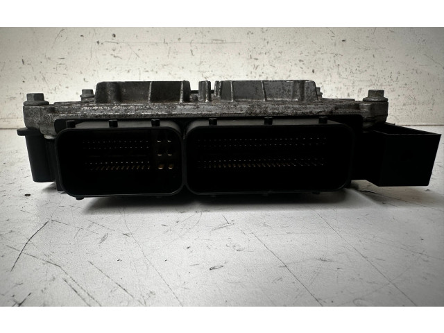 Блок управления двигателя 0281015286, P31303388 Volvo S80