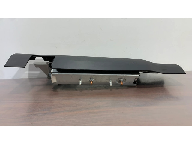 Подушка безопасности для колен 7030A998, 649155100 Mitsubishi Outlander IV