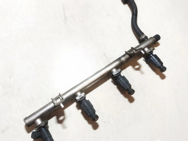 Топливная рампа 96614001   Mercedes-Benz A W168 1.4 