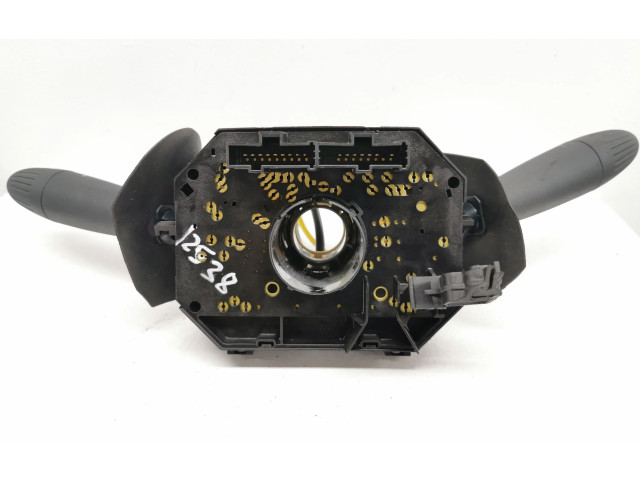 Ручка стеклоочистителей 07354736600   Ford Ka