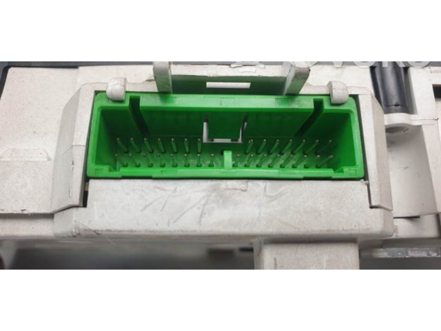 Панель приборов 9168386, 9168138 Volvo V70