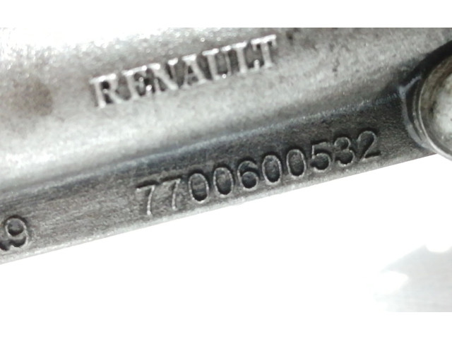 Масляный насос K9KA7 8200150195 Renault Clio II