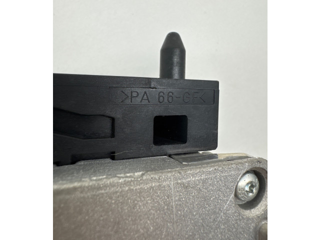 Блок управления двигателя 30646978   Volvo V70