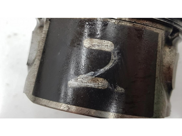 Píst 2170596, 7M5Q6200AF   Ford Focus C-MAX  pro benzínový motor 1.6  