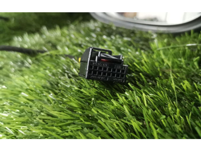 Zpětné zrcátko Volkswagen PASSAT CC 2010