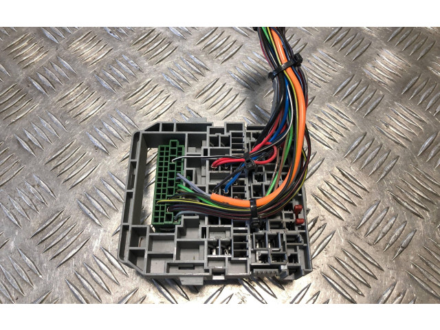 Блок предохранителей 13172923000   Opel Meriva A    