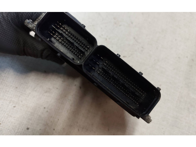 Řídící jednotka 03L906023PC Volkswagen Caddy 2013