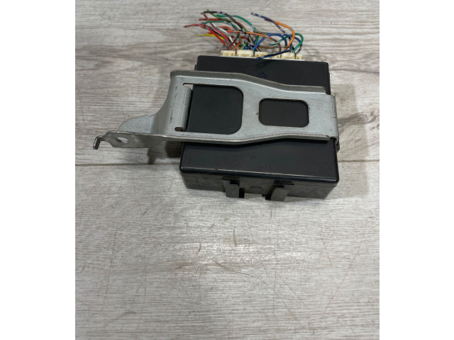 Блок управления 8973053010, 2370002000   Lexus IS 200-300
